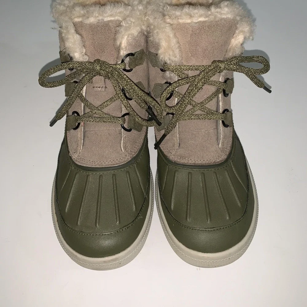 Nike Woodside Boots Womens 8 Green Suede Faux Fur Lined Winter 537345-200